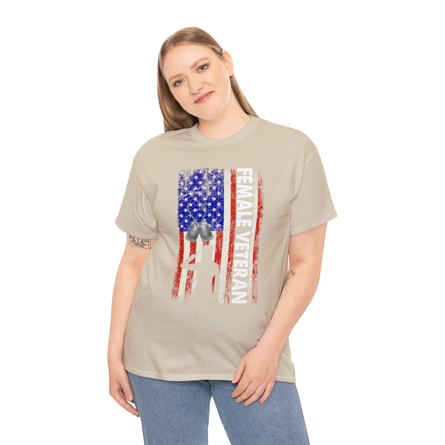 Army Female Veteran Tshirt - Salute Standing Woman